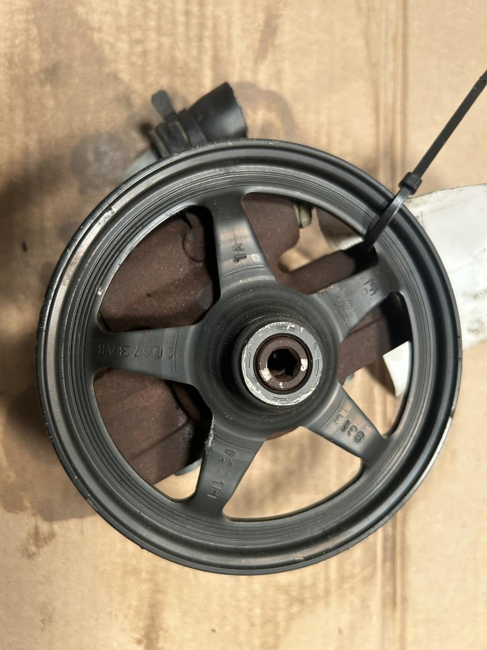 2009 2010 2011 2012 Ford Flex, Lincoln MKS, Ford Taurus, Lincoln MKT Power Steering Pump without pulley