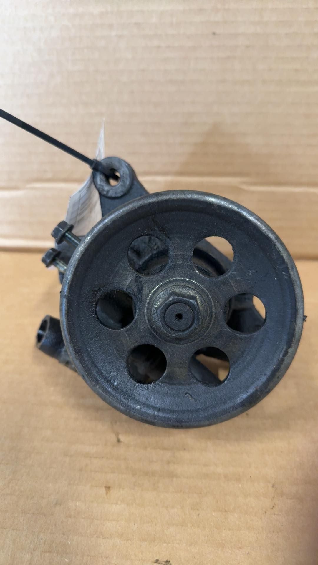 1999 2000 Honda Civic Power Steering Pump 1.6L ID M