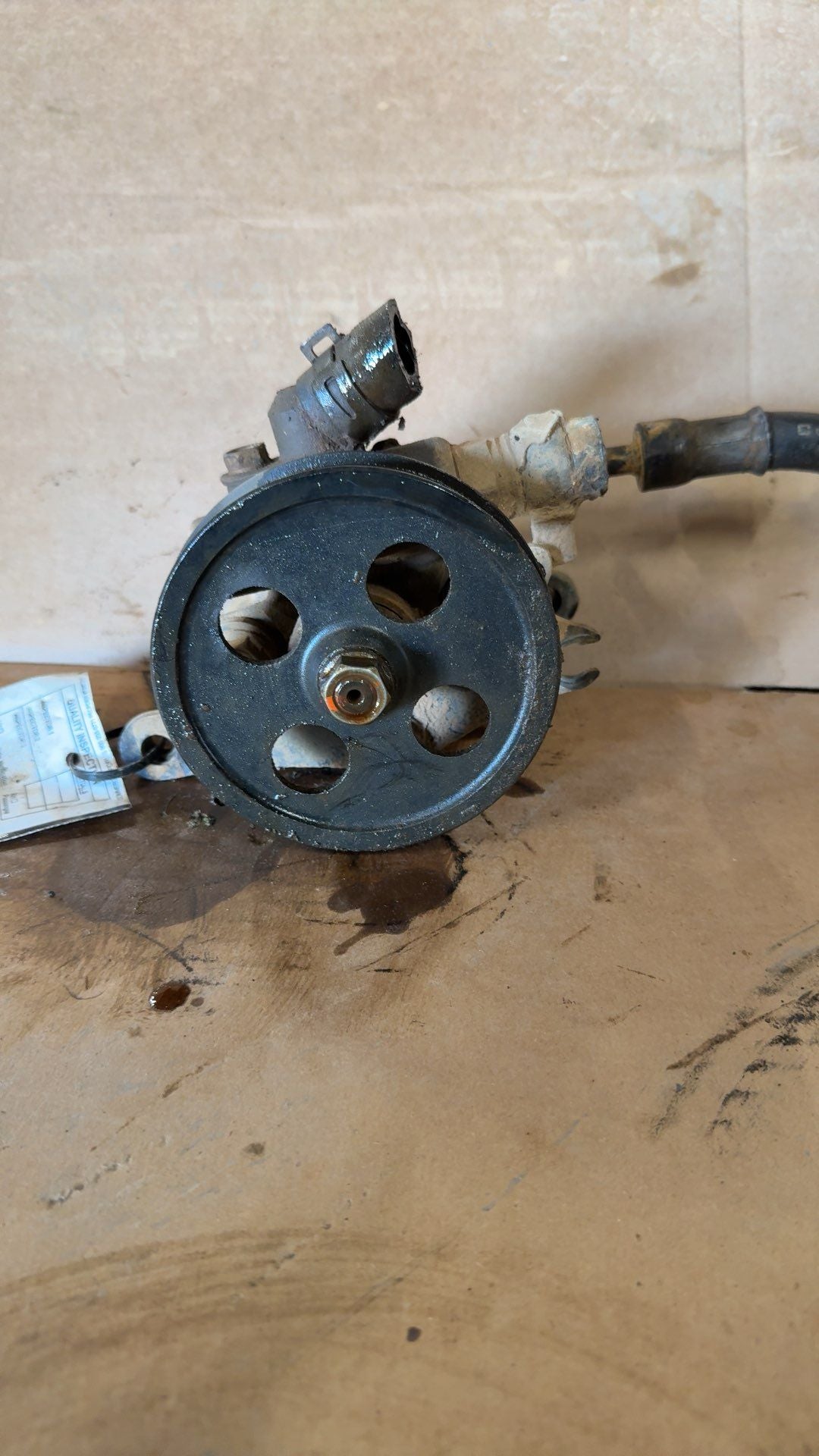 1995 thru 2004 Toyota Avalon, Toyota Camry, Toyota Sienna, Lexus ES300 and 1 more Power Steering Pump 6 cylinder