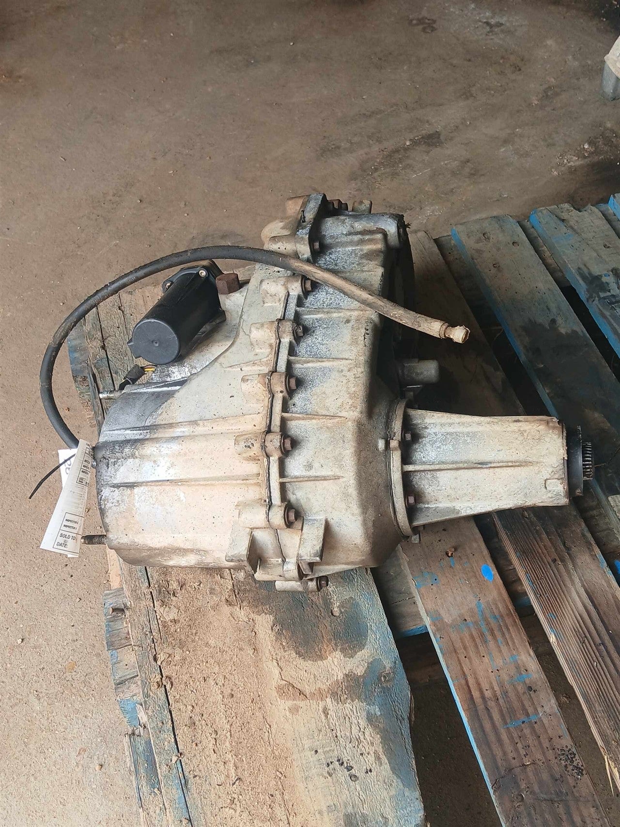 2006 thru 2012 Dodge 1500 Transfer Case Assembly model NV243 electric shift opt DH5