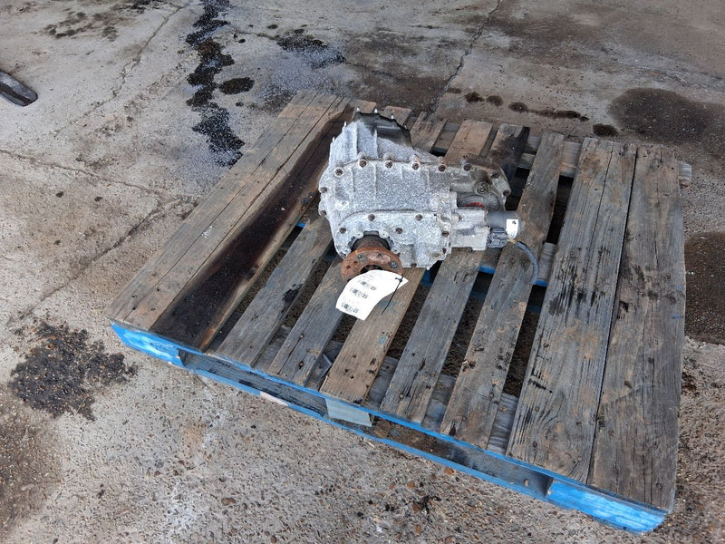 2005 thru 2010 Jeep Grand Cherokee, Jeep Commander Transfer Case Assembly 5.7L