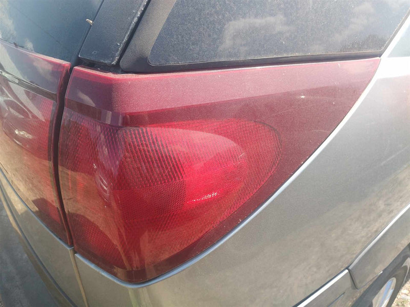 2004 2005 2006 2007 Buick Rendezvous Passenger Side Right Tail Light Lamp Assembly quarter panel mounted R