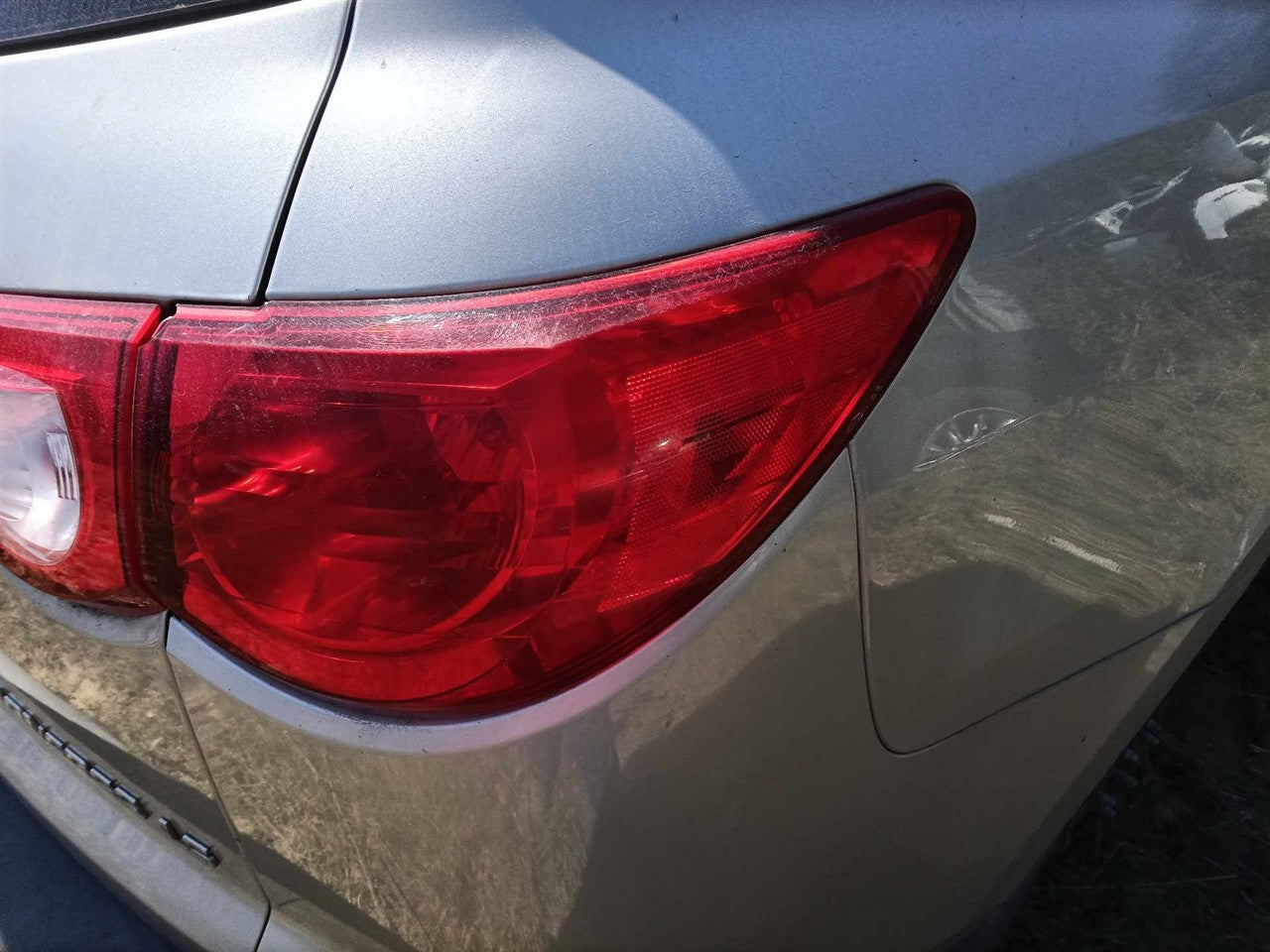 2009 2010 2011 2012 Chevrolet Traverse Passenger Side Right Tail Light Lamp Assembly quarter panel mounted R