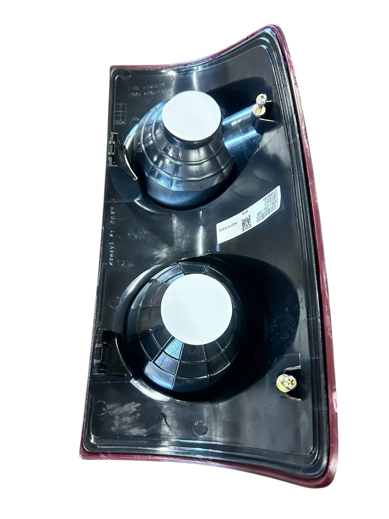 2007 2008 2009 Dodge 2500, Dodge 3500, Dodge 1500 Driver Side Left Tail Light Lamp Assembly L