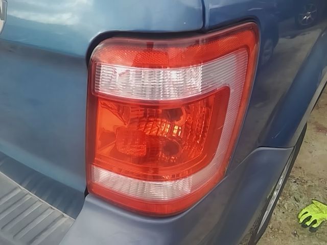 2008 thru 2012 Ford Escape Passenger Side Right Tail Light Lamp Assembly R