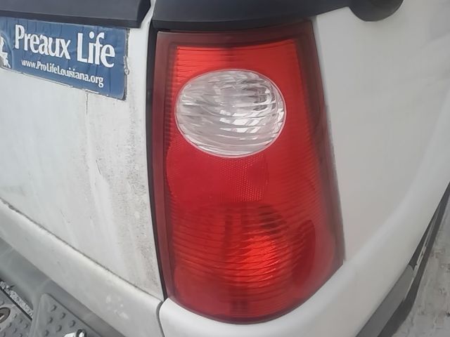 2001 thru 2005 Ford Explorer Passenger Side Right Tail Light Lamp Assembly 4 Dr Sport Trac R