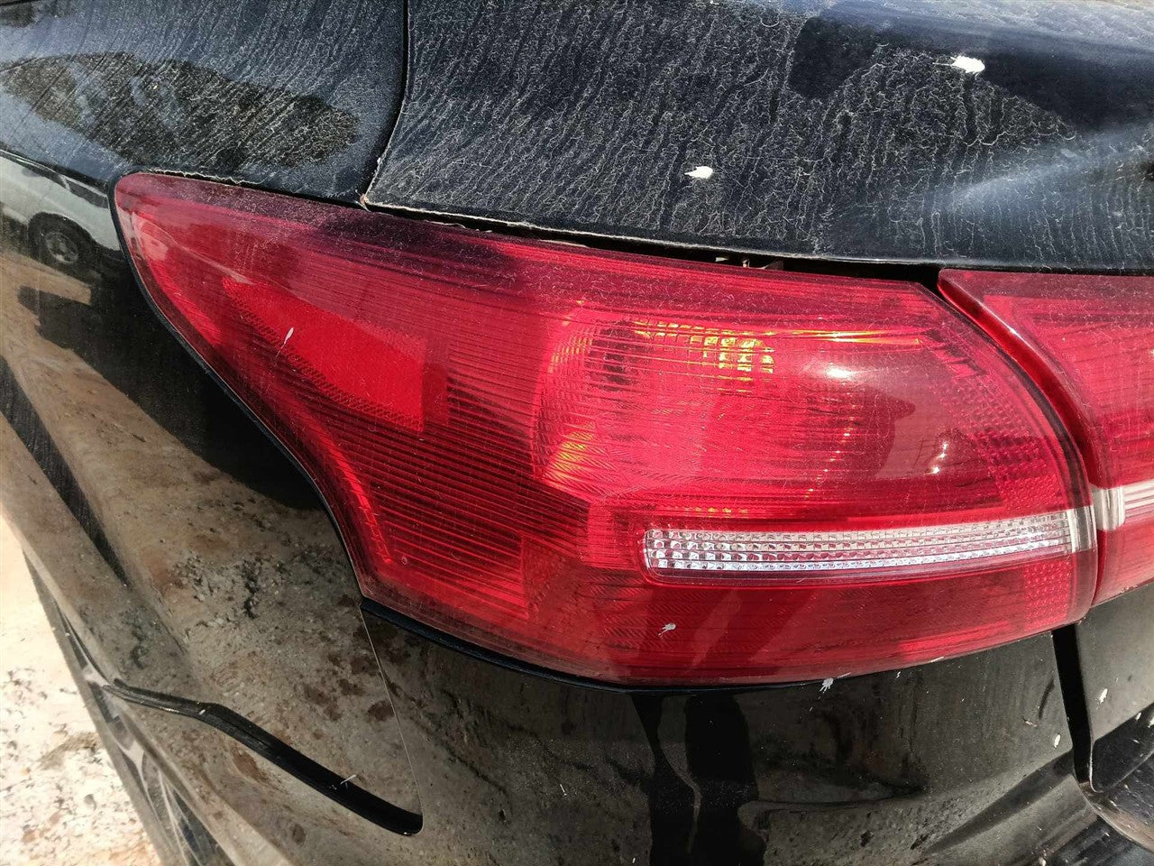 2015 2016 2017 2018 Ford Focus Driver Side Left Tail Light Lamp Assembly outer quarter panel mounted L