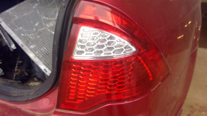 2010 2011 2012 Ford Fusion Passenger Side Right Tail Light Lamp Assembly R