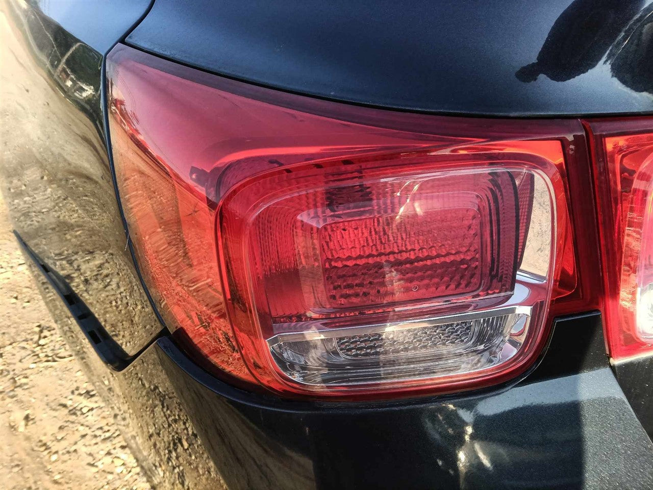 2013 2014 2015 2016 Chevrolet Malibu Driver Side Left Tail Light Lamp Assembly quarter panel mounted L