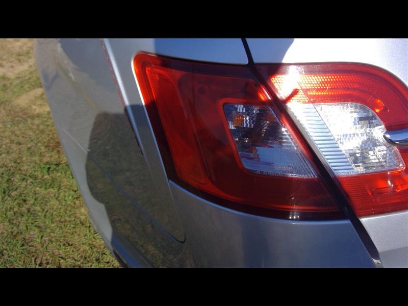 2010 2011 2012 Ford Taurus Driver Side Left Tail Light Lamp Assembly quarter panel mounted L