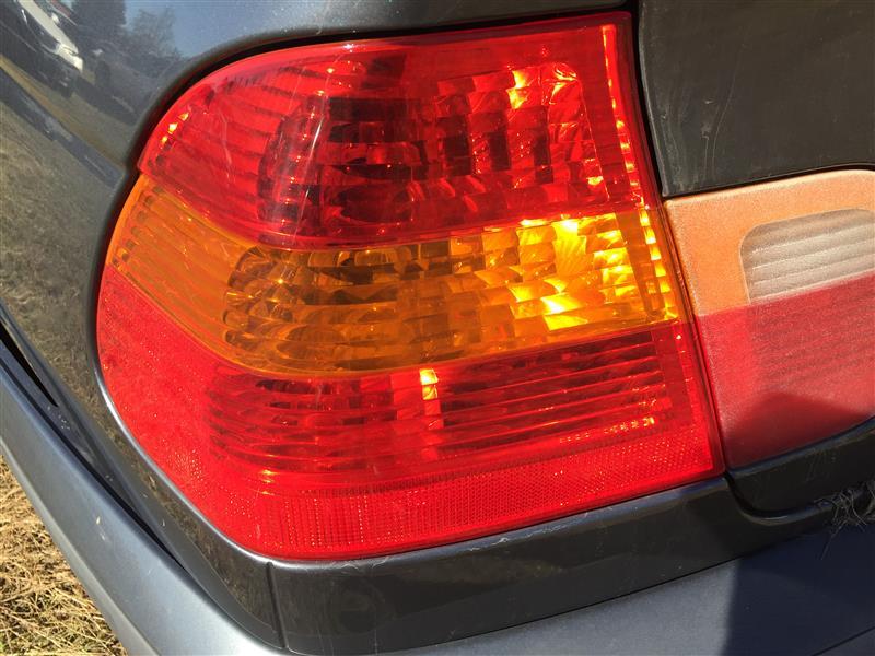 2002 2003 2004 2005 BMW 320I, BMW 325I, BMW 330I Driver Side Left Tail Light Lamp Assembly Sdn quarter panel mounted amber