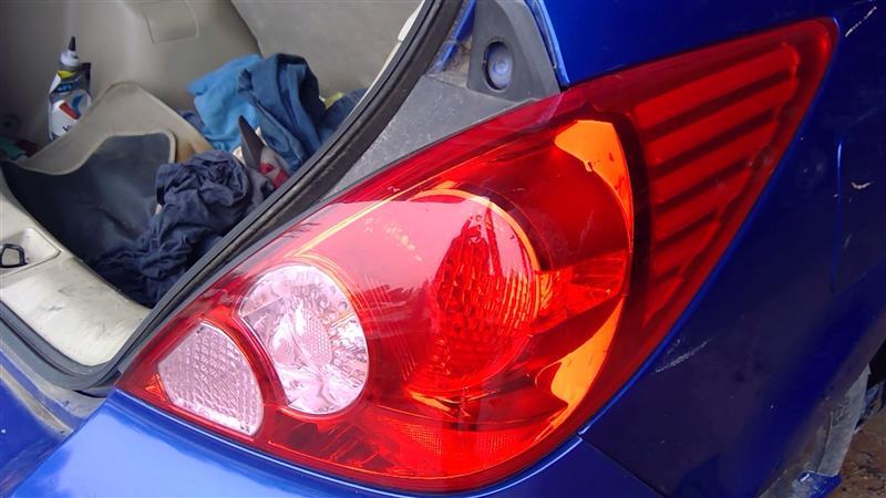 2007 thru 2012 Nissan Versa Passenger Side Right Tail Light Lamp Assembly quarter panel mounted Htbk R