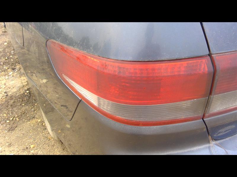 2003 2004 2005 Honda Accord Driver Side Left Tail Light Lamp Assembly Sdn quarter panel mounted L
