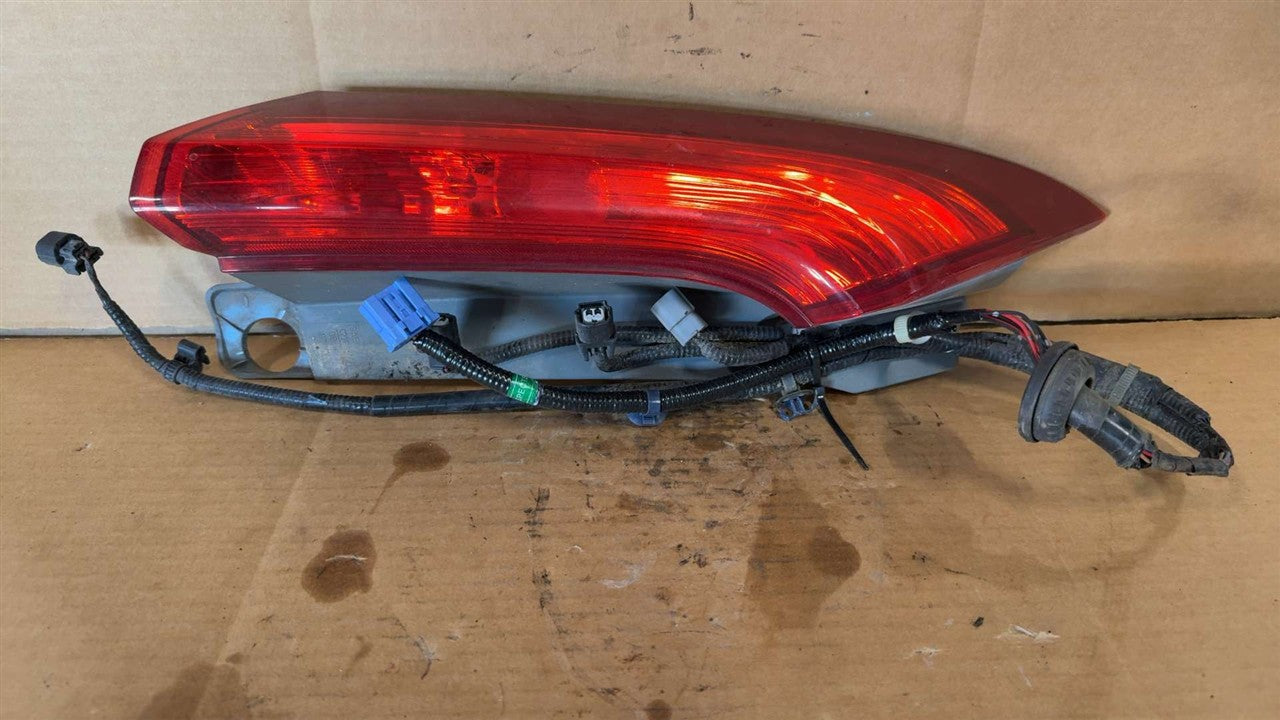 2012 2013 2014 Honda CR V Driver Side Left Tail Light Lamp Assembly upper L