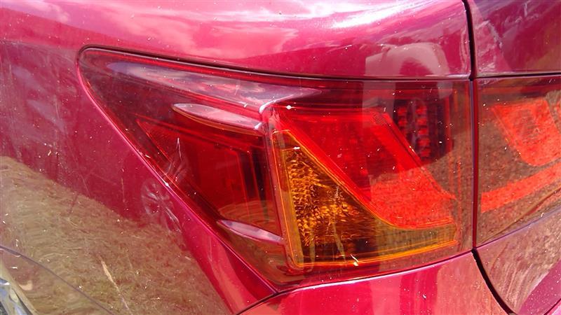 2013 2014 2015 Lexus GS350, Lexus GS450H Driver Side Left Tail Light Lamp Assembly quarter panel mounted L