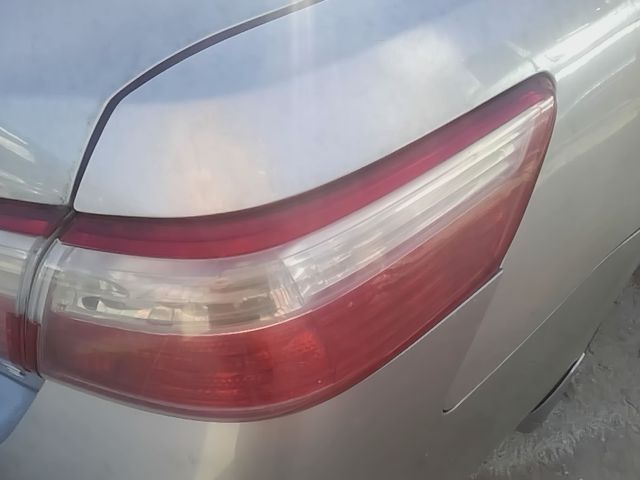 2007 2008 2009 Toyota Camry Passenger Side Right Tail Light Lamp Assembly quarter panel mounted R without red outline