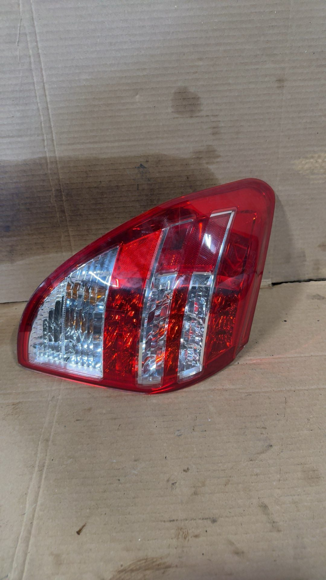 2009 2010 2011 2012 Toyota RAV4 Driver Side Left Tail Light Lamp Assembly L