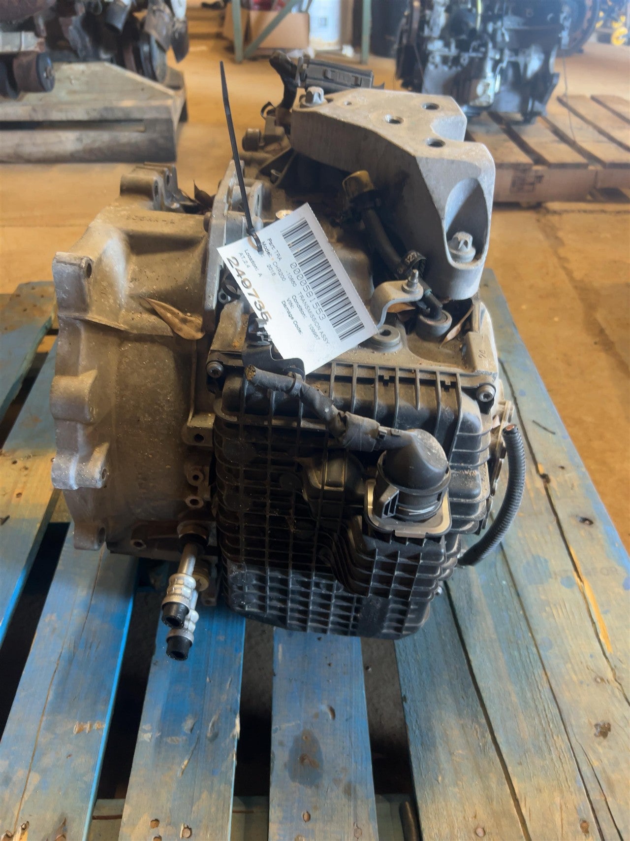 2015 Chrysler 200 Transmission Transaxle Assembly AT Sedan 2.4L 9 speed opt 948TE Federal emissions