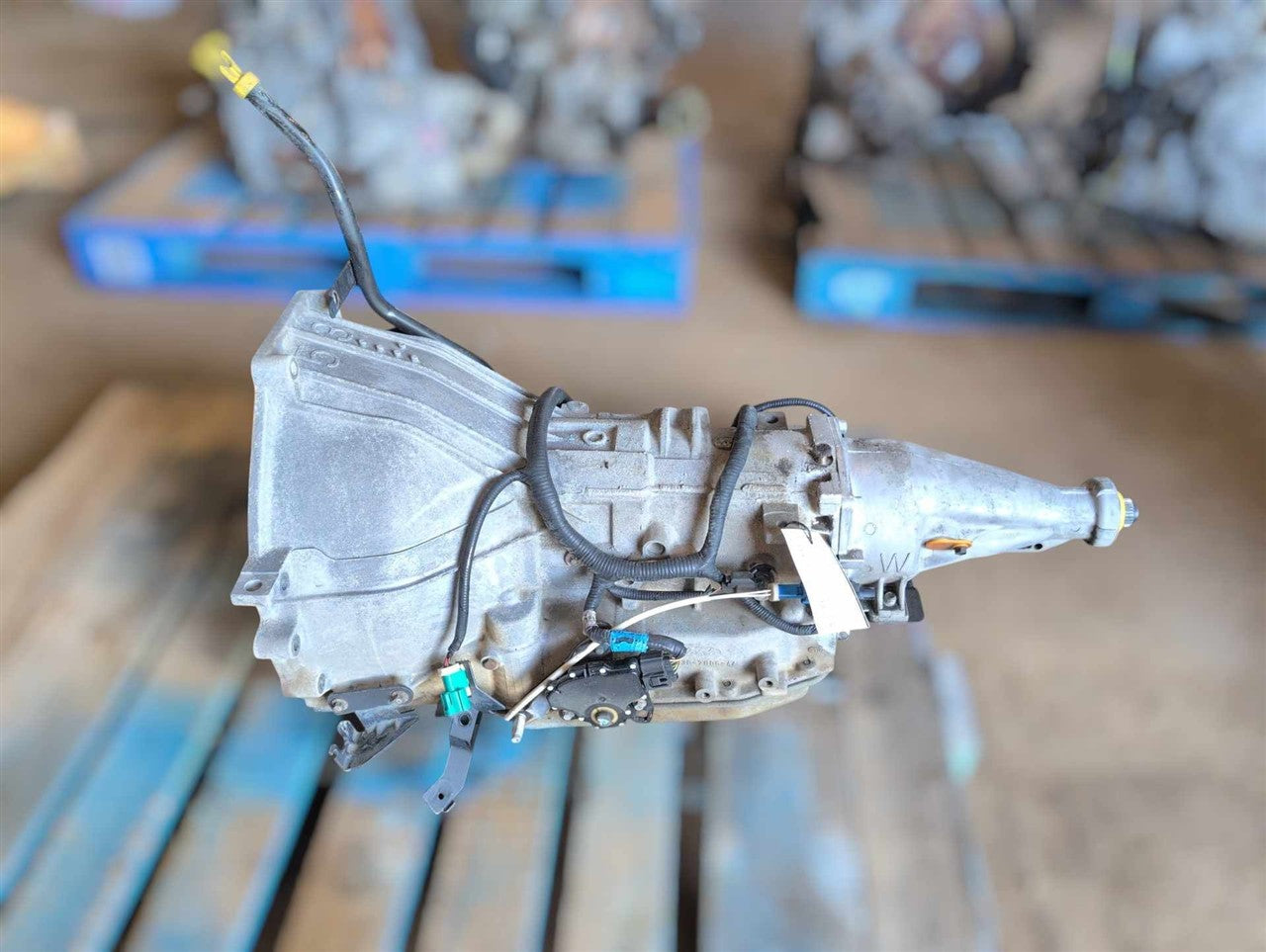 2003 Lincoln and Town CAR Transmission Transaxle Assembly AT without Limousine package 117.7 WB ID 3W1P AA