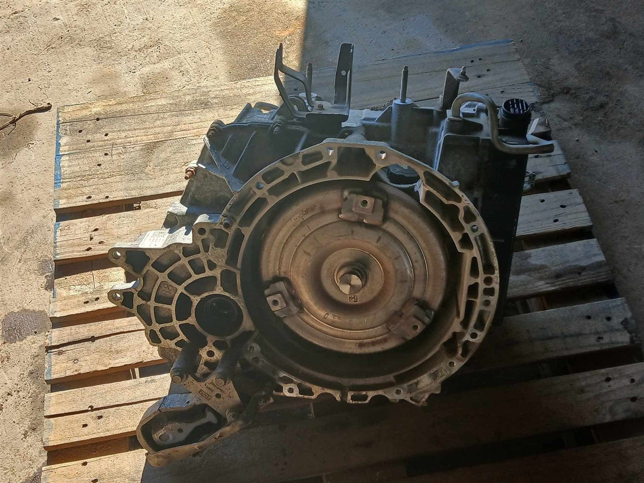 2014 thru 2019 Ford Taurus Transmission Transaxle Assembly 3.5L AT 6 Speed without turbo police package