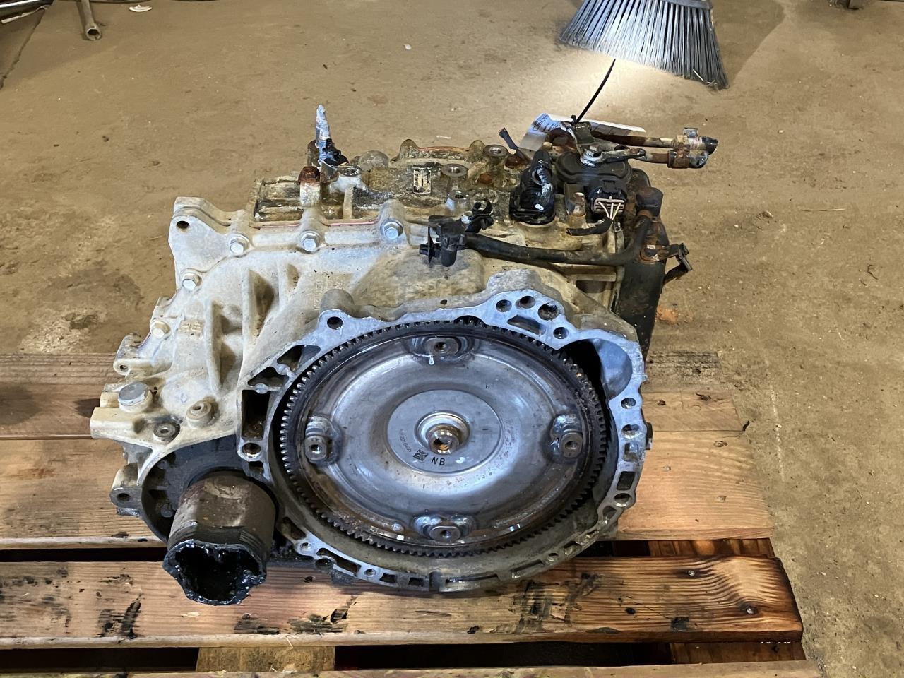 2011 2012 2013 KIA Optima Transmission Transaxle Assembly AT 2.4L VIN 7 8th digit Korea built