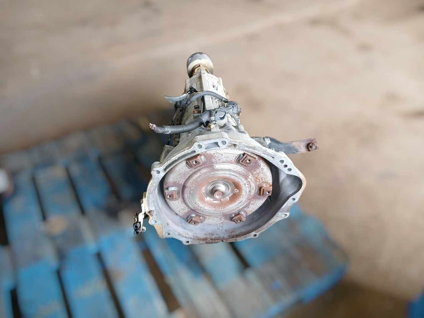 2005 2006 Toyota Tundra Transmission Transaxle Assembly AT 4x2 6 cylinder 1GRFE engine