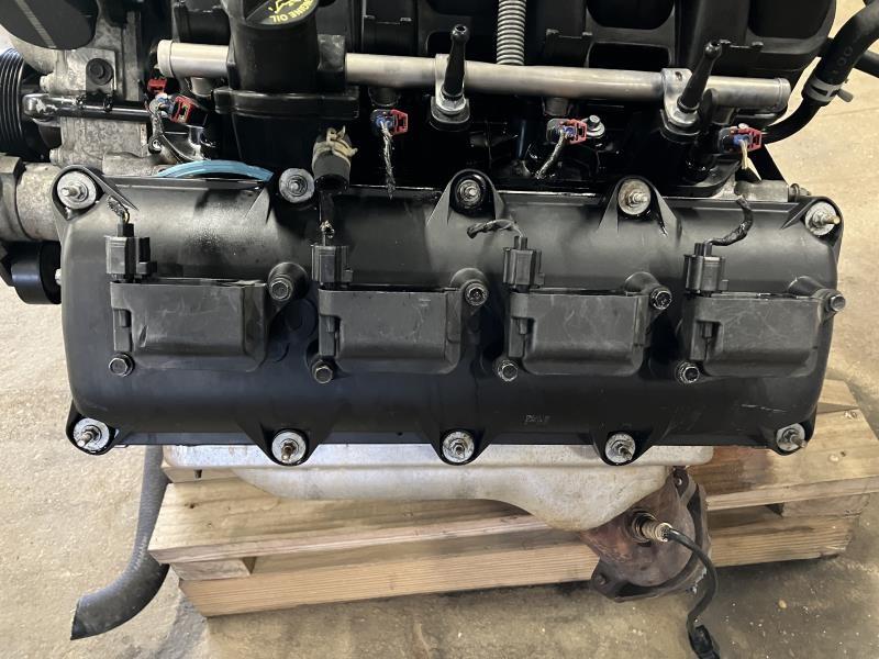 2008 Dodge Charger Valve Cover