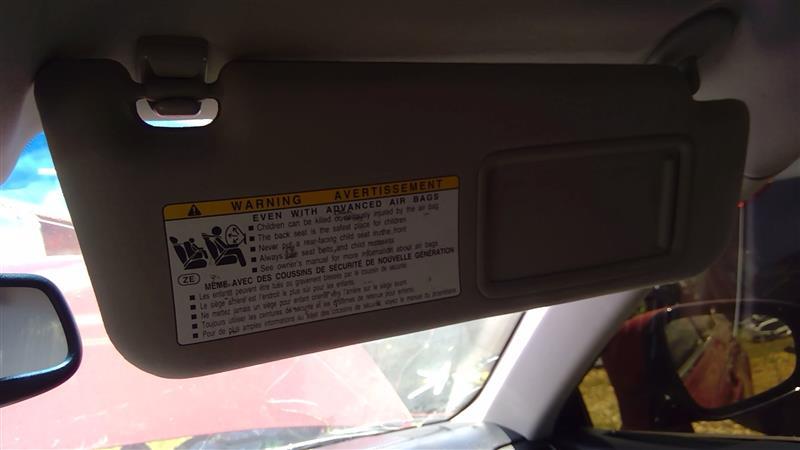 2013 2014 2015 Lexus GS350, Lexus GS450H Passenger Side Right Sun Visor illuminated R