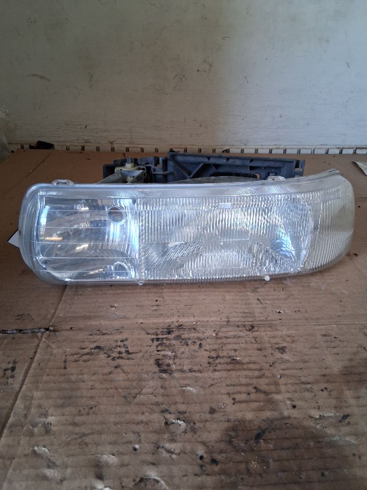1999 thru 2006 Chevrolet Suburban 1500, Chevrolet Suburban 2500, Chevrolet Tahoe, Chevrolet Silverado 1500 and 2 more Driver