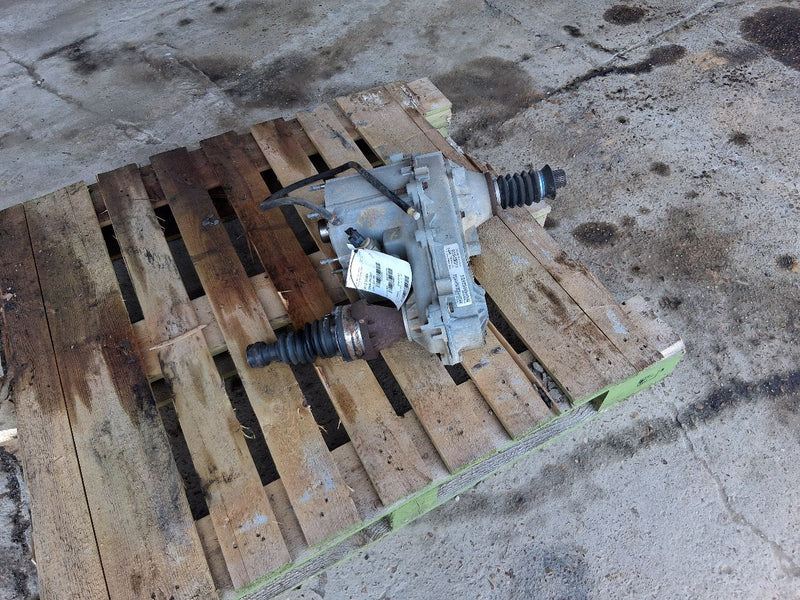 2002 thru 2007 Jeep Liberty Transfer Case Assembly model 231 Command Trac