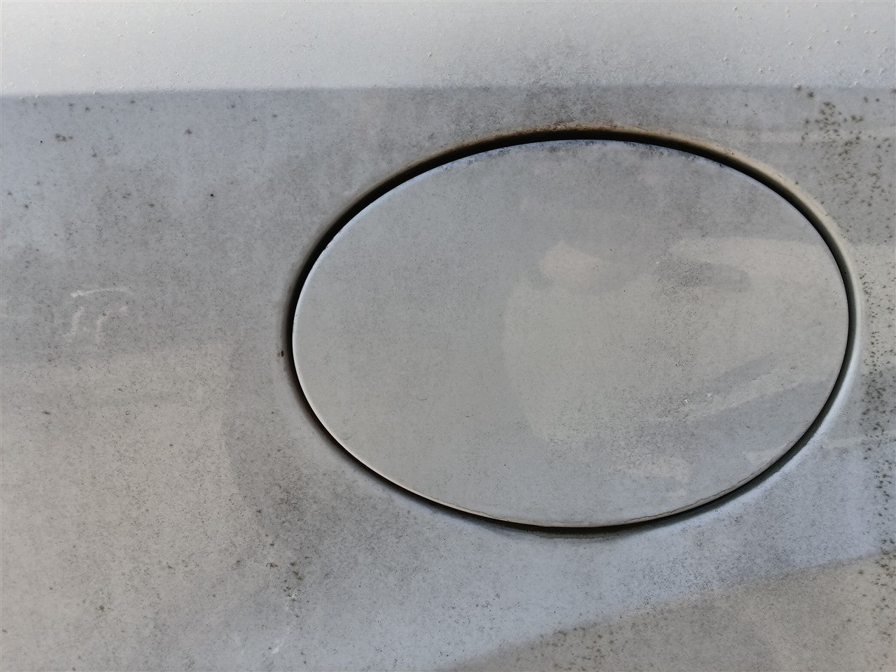 2010 Mercedes Benz Mercedes ML Class Fuel Filler Gas Door Lid