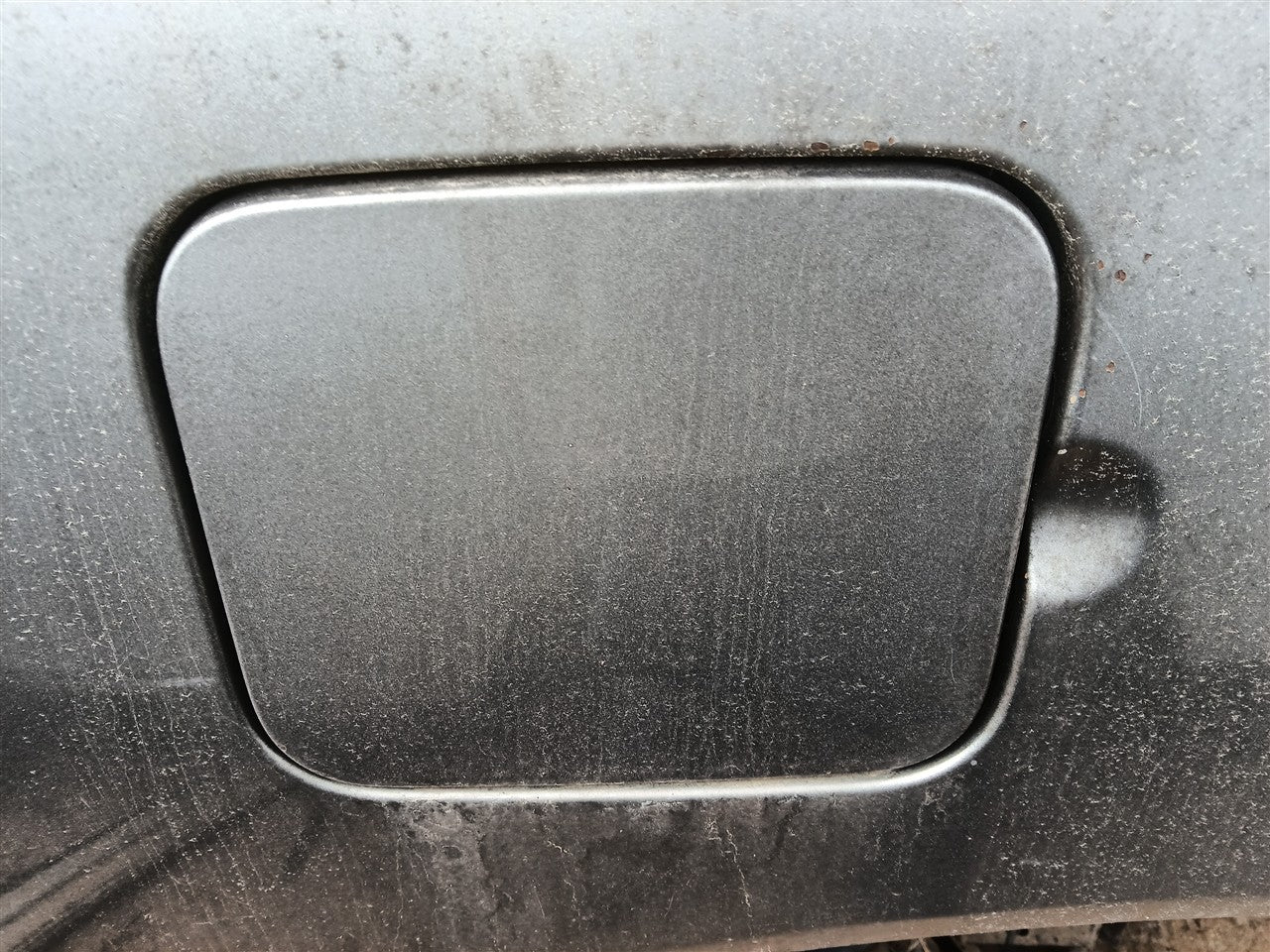 2006 Nissan Fuel Filler Gas Door Lid