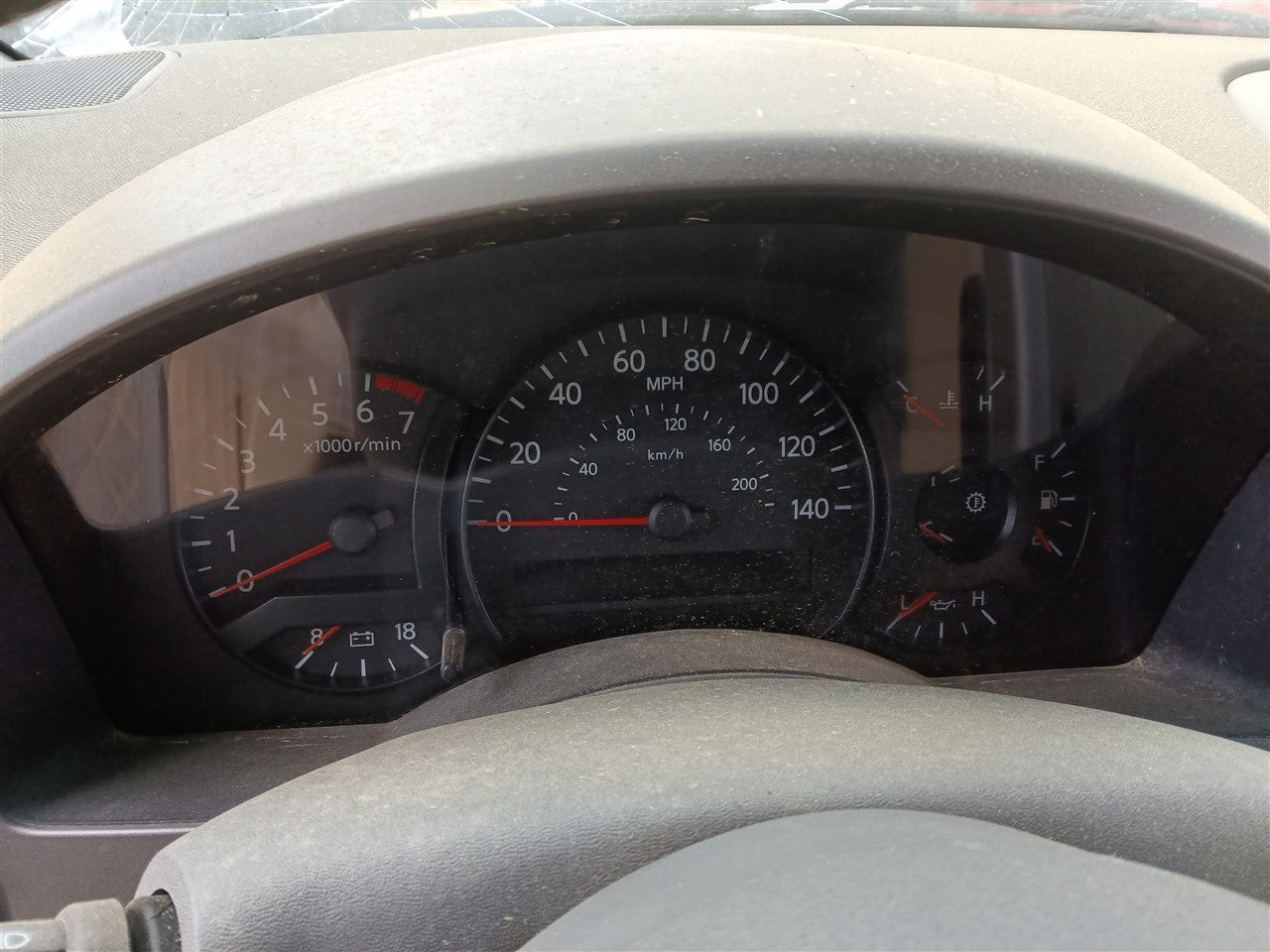 2006 Nissan Armada, Nissan Titan Speedometer Instrument Gauge Cluster MPH