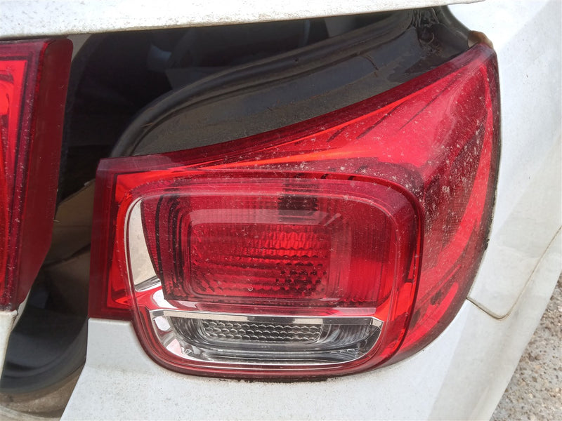 2013 2014 2015 2016 Chevrolet Malibu Passenger Side Right Tail Light Lamp Assembly quarter panel mounted R