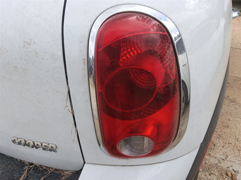 2011 thru 2016 Mini Cooper Countryman Passenger Side Right Tail Light Lamp Assembly R