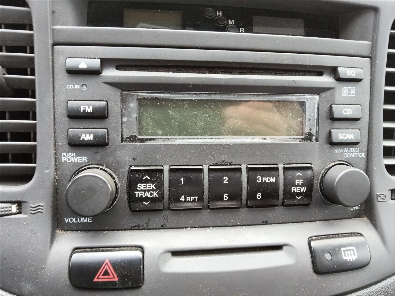 2006 2007 2008 KIA RIO Radio Stereo Audio Head Unit receiver AM FM CD 2 din