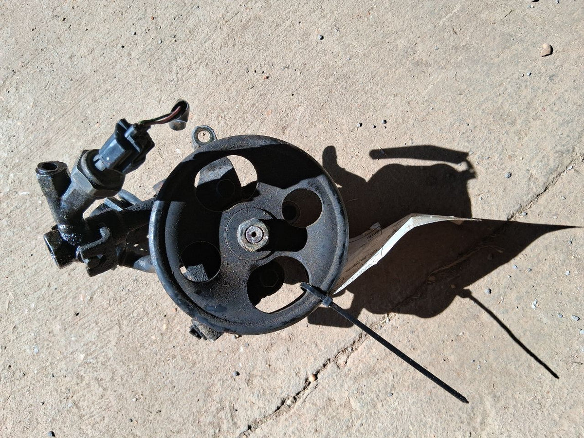 Used OEM Power Steering Pump from 2006 Nissan