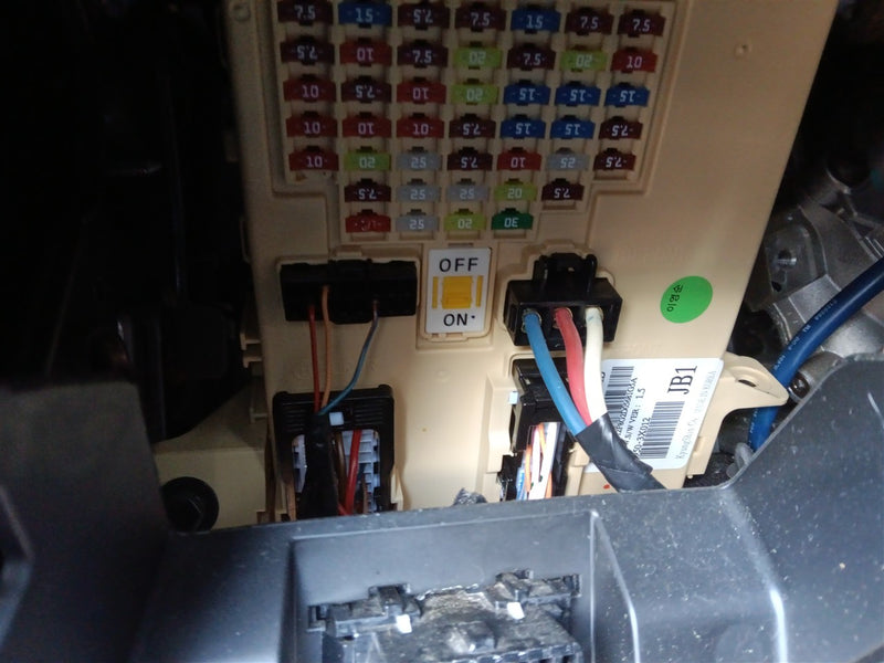 2013 Hyundai Elantra Cabin Interior Fuse Box Relay Panel