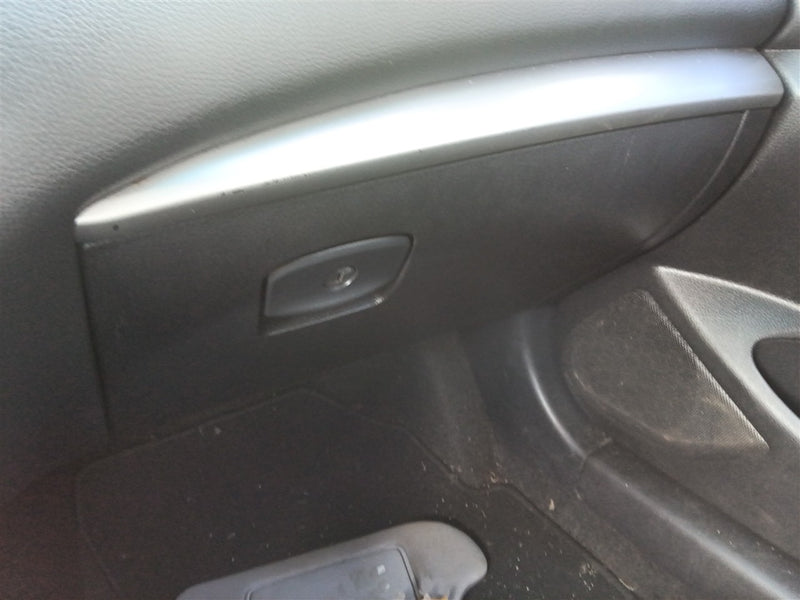 2015 Nissan Altima Glove Box Compartment