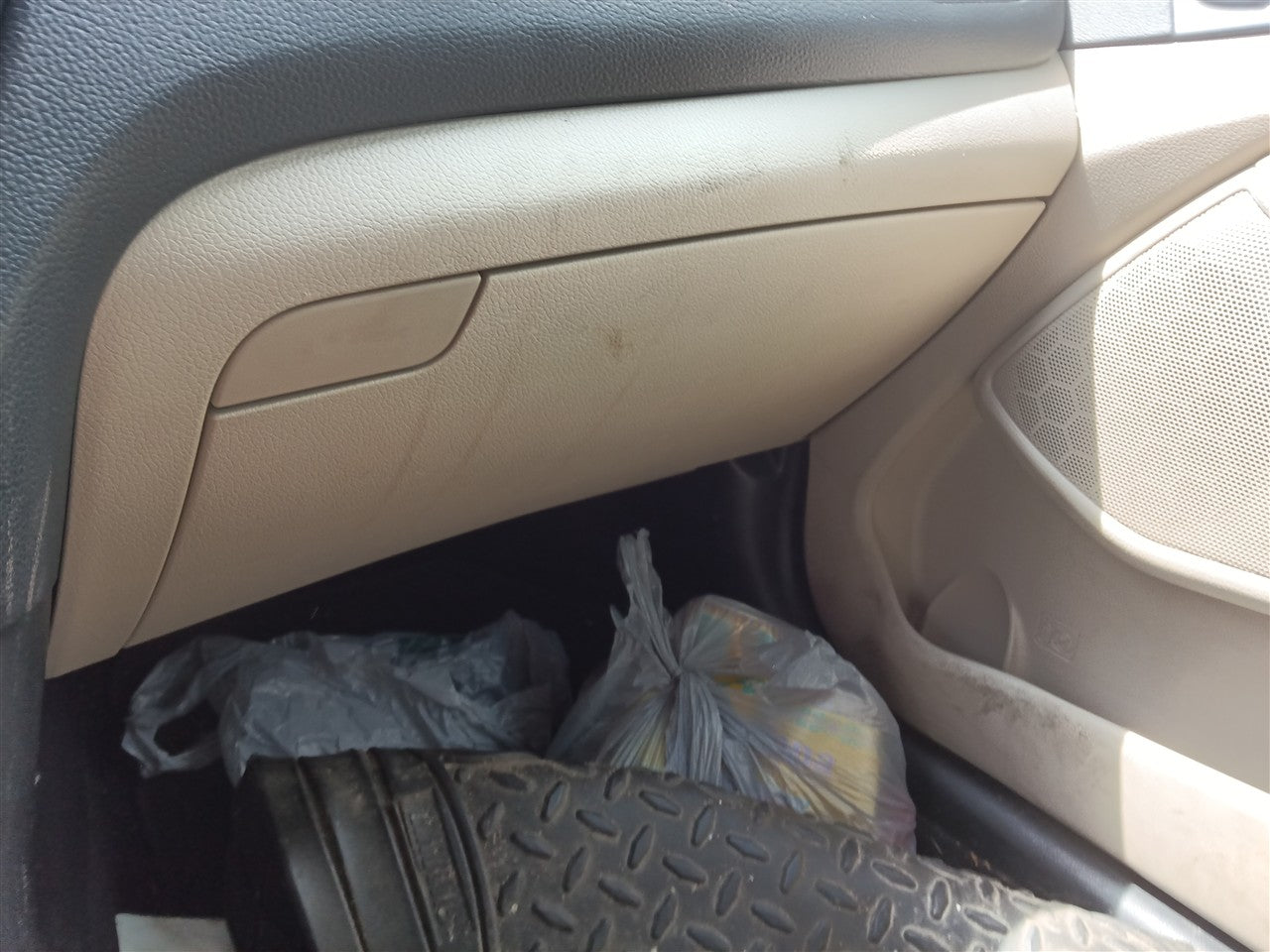 2015 KIA Optima Glove Box Compartment