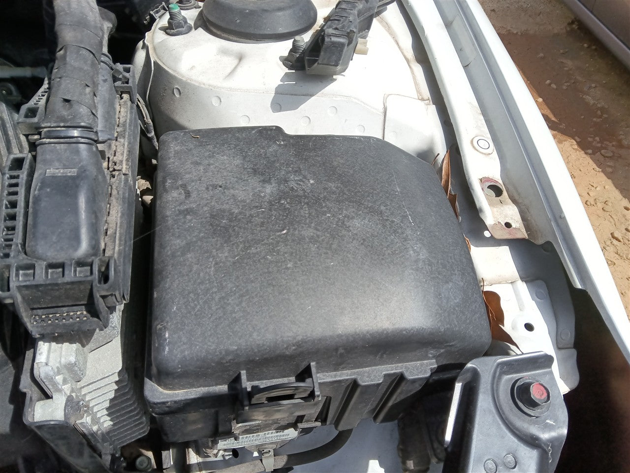 2014 2015 KIA Optima Engine Bay Fuse Box Relay Panel 2.4L VIN 7 8th digit