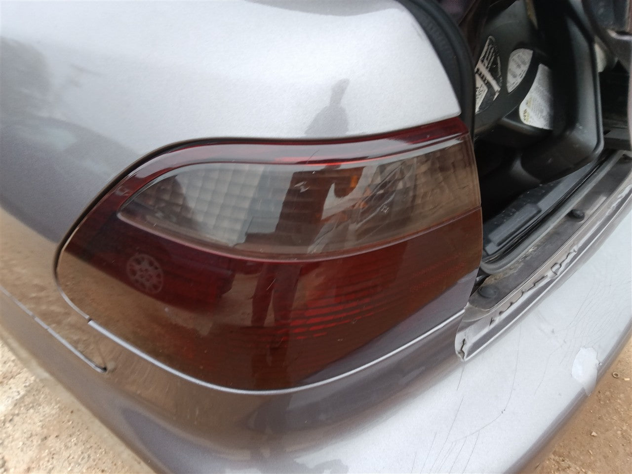 1998 1999 2000 Honda Accord Driver Side Left Tail Light Lamp Assembly Sdn quarter panel mounted L