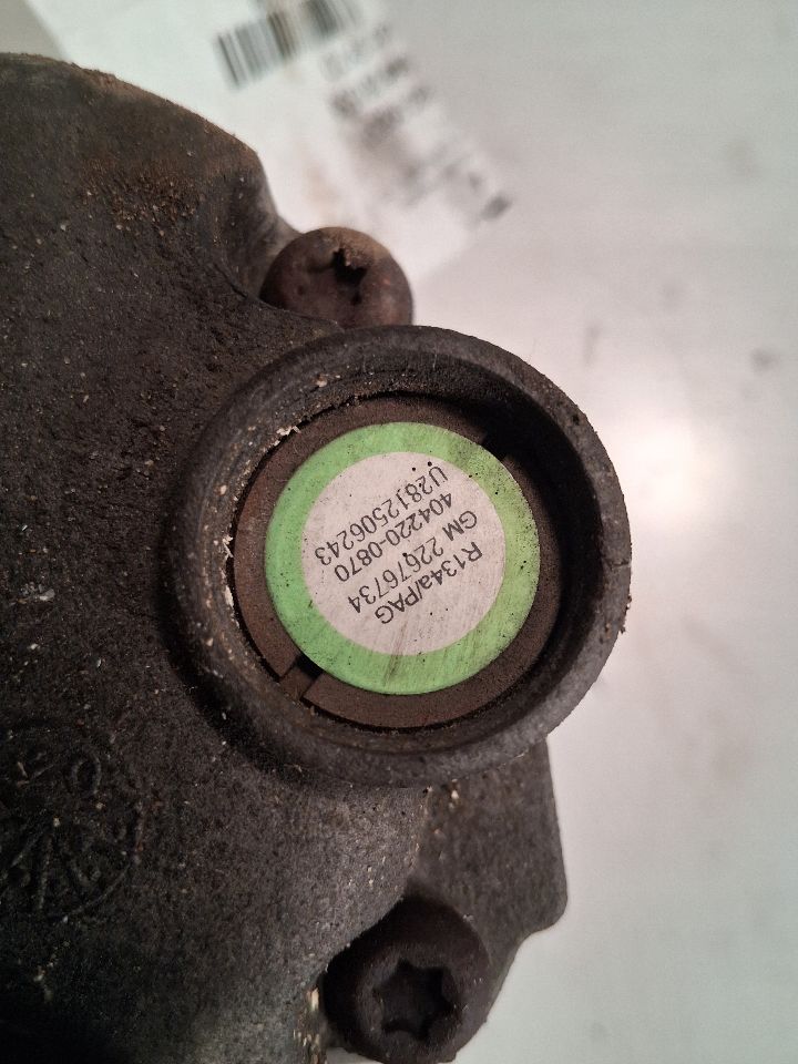 2000 thru 2004 Saturn L Series AC Air Conditioning Compressor 2.2L