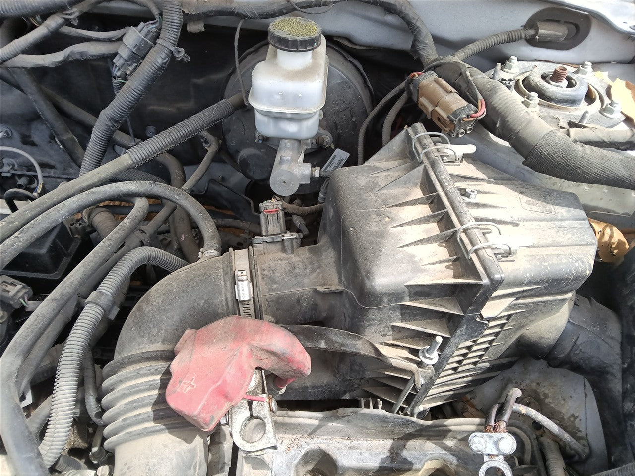 2009 2010 2011 2012 Ford Escape, Mercury Mariner Air Cleaner Intake Filter Box 2.5L VIN 7 8th digit AT