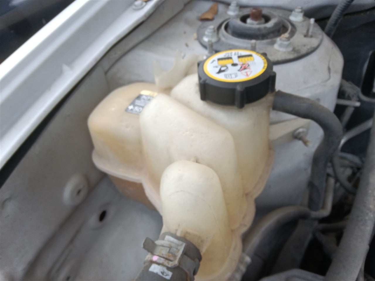 2001 thru 2012 Ford Escape, Mazda Tribute, Mercury Mariner Coolant Overflow Reservoir Tank