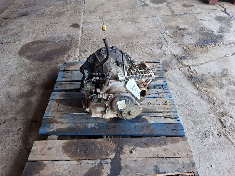 2007 Chrysler Town and Country, Dodge Caravan Transmission Transaxle Assembly AT 3.8L 4 speed