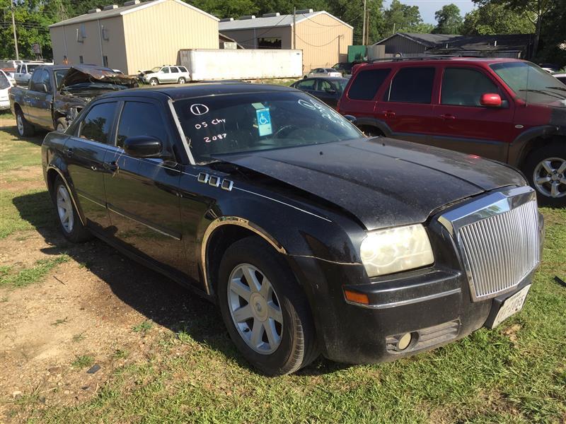 Donor vehicle 2005 Chrysler 300 (Stock #197121)