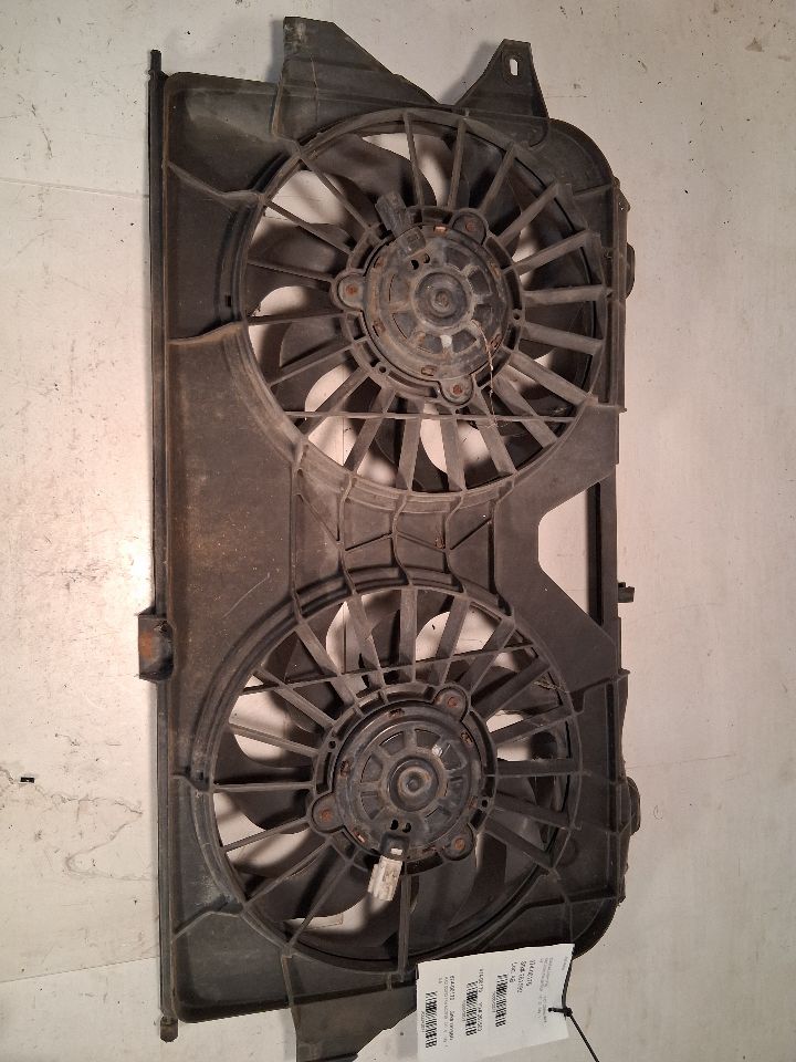2005 2006 2007 Chrysler Town and Country, Dodge Caravan RAD Cond FAN Motor Assembly