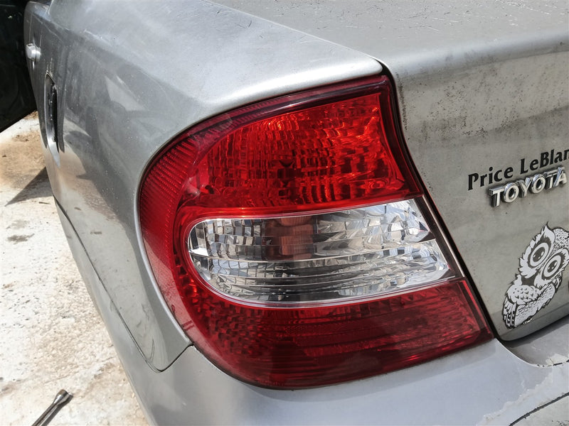 2002 2003 2004 Toyota Camry Driver Side Left Tail Light Lamp Assembly L