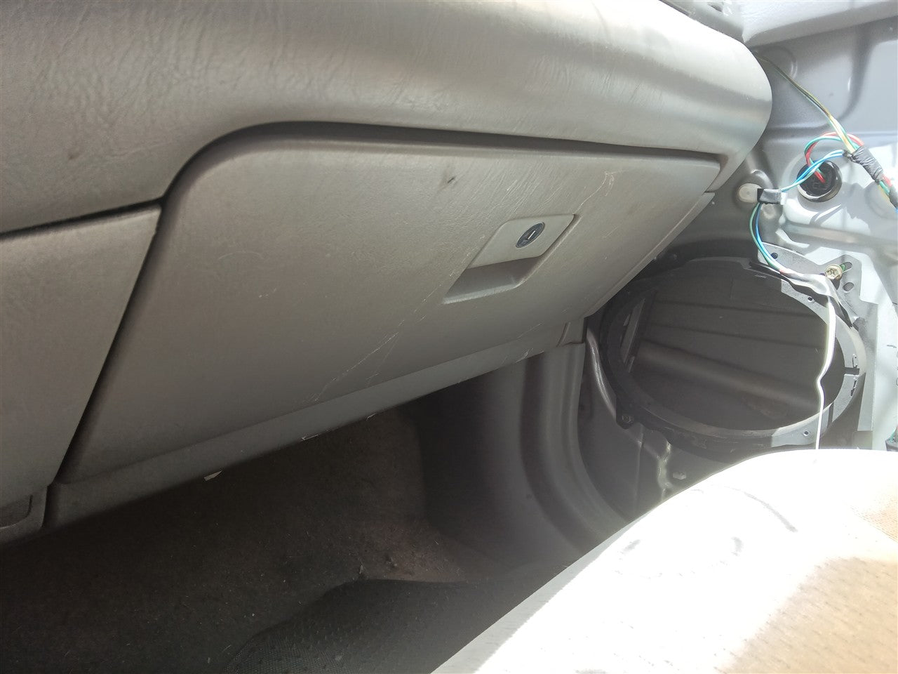 2003 Toyota Camry Glove Box Compartment